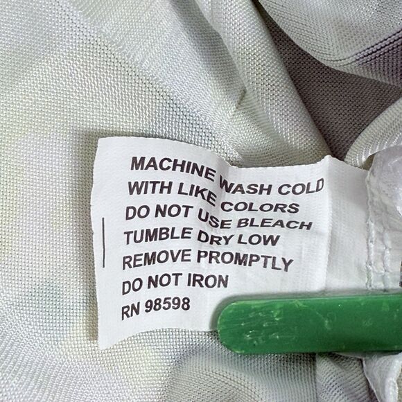 In Gear Dress Womens Sz M Smocked Sundress Vibrant Graphic Print Beachy Coverup - Picture 12 of 12